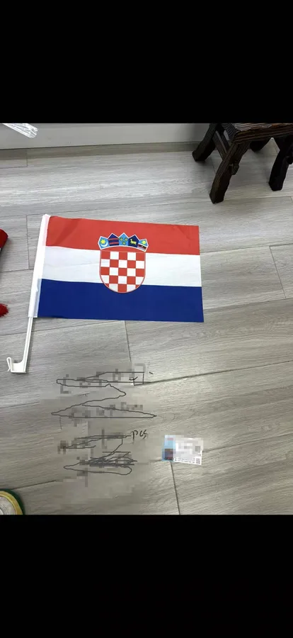 ZASTAVICA ZA PROZOR AUTOMOBILA